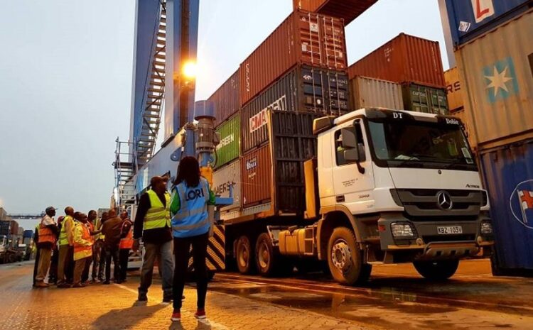  We work with our partners to source, procure, ship and transport commodities and other supplies according to your specifications in the South and East African markets.